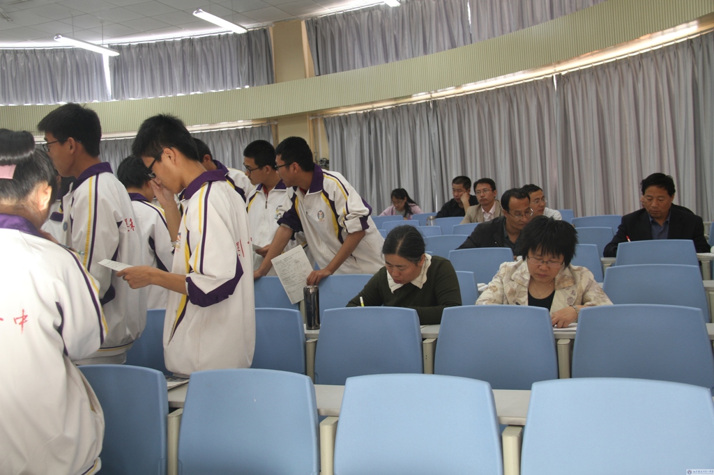 泰安市宁阳四中来我校观摩交流