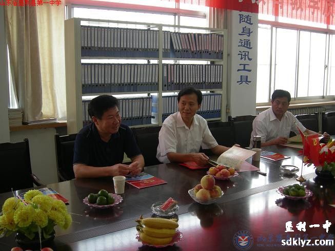 陈泽浦书记教师节期间到我校视察