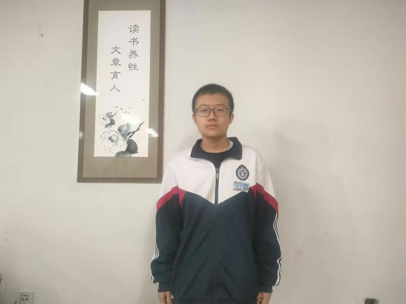 身边的榜样，学习的力量——东营市一中教育集团垦利校区2024级部启动学生篇月度榜样引领活动