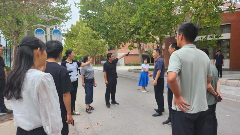 “净”彩校园，“洁”尽全力——教学发展研究中心开展卫生清整活动